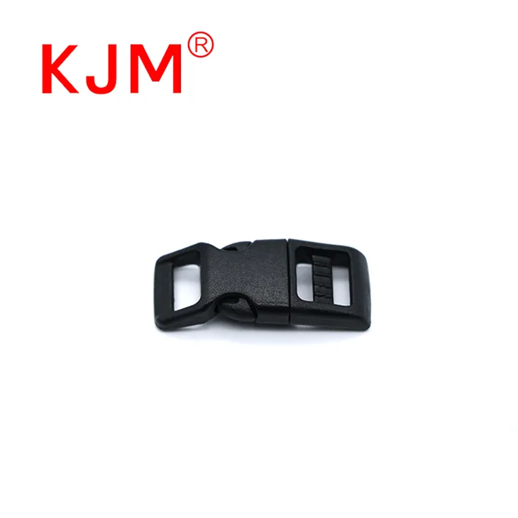 Liten hundhalsbandsspänne i plast